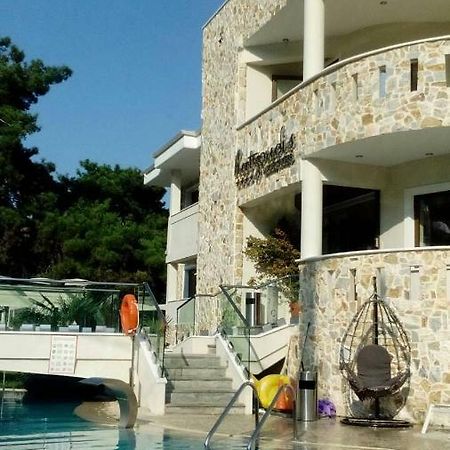 Hatzoudis Luxury Suites クリッシ・アモウディア エクステリア 写真