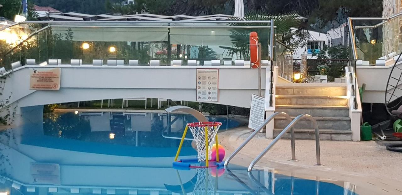 Hatzoudis Luxury Suites クリッシ・アモウディア エクステリア 写真