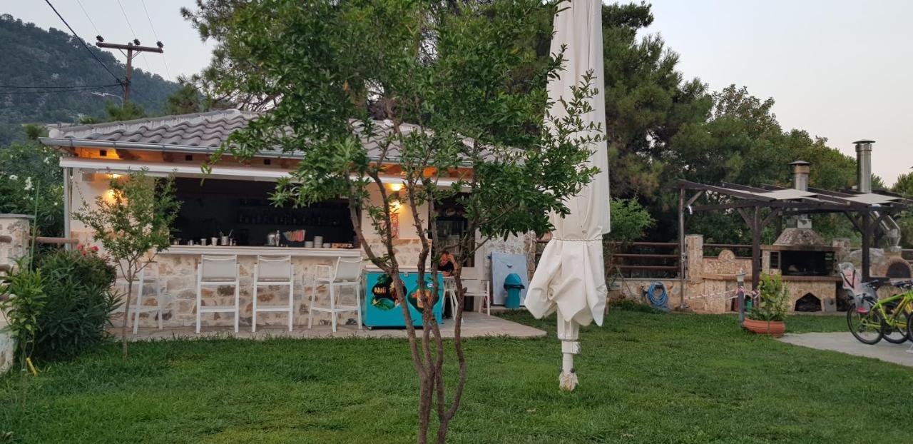 Hatzoudis Luxury Suites クリッシ・アモウディア エクステリア 写真