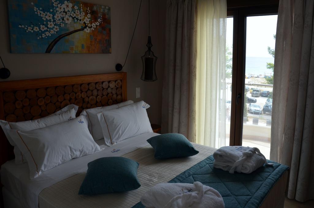 Hatzoudis Luxury Suites クリッシ・アモウディア エクステリア 写真