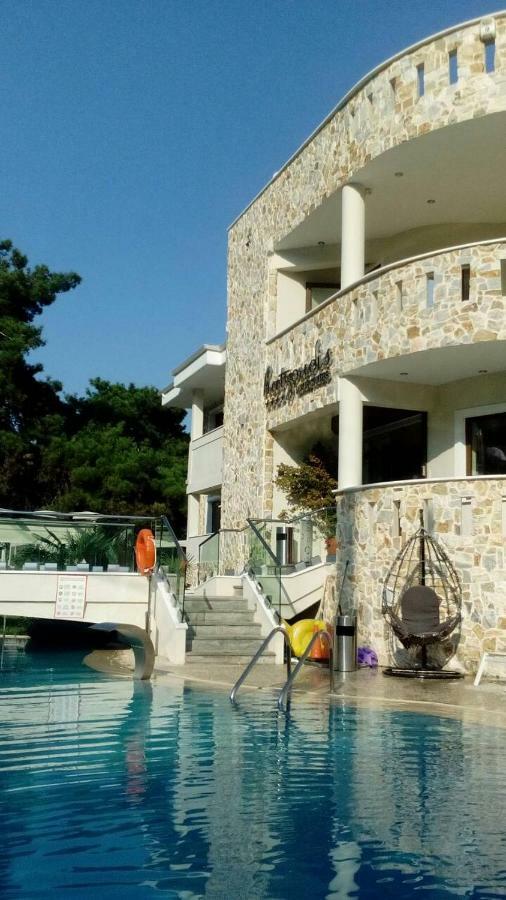 Hatzoudis Luxury Suites クリッシ・アモウディア エクステリア 写真